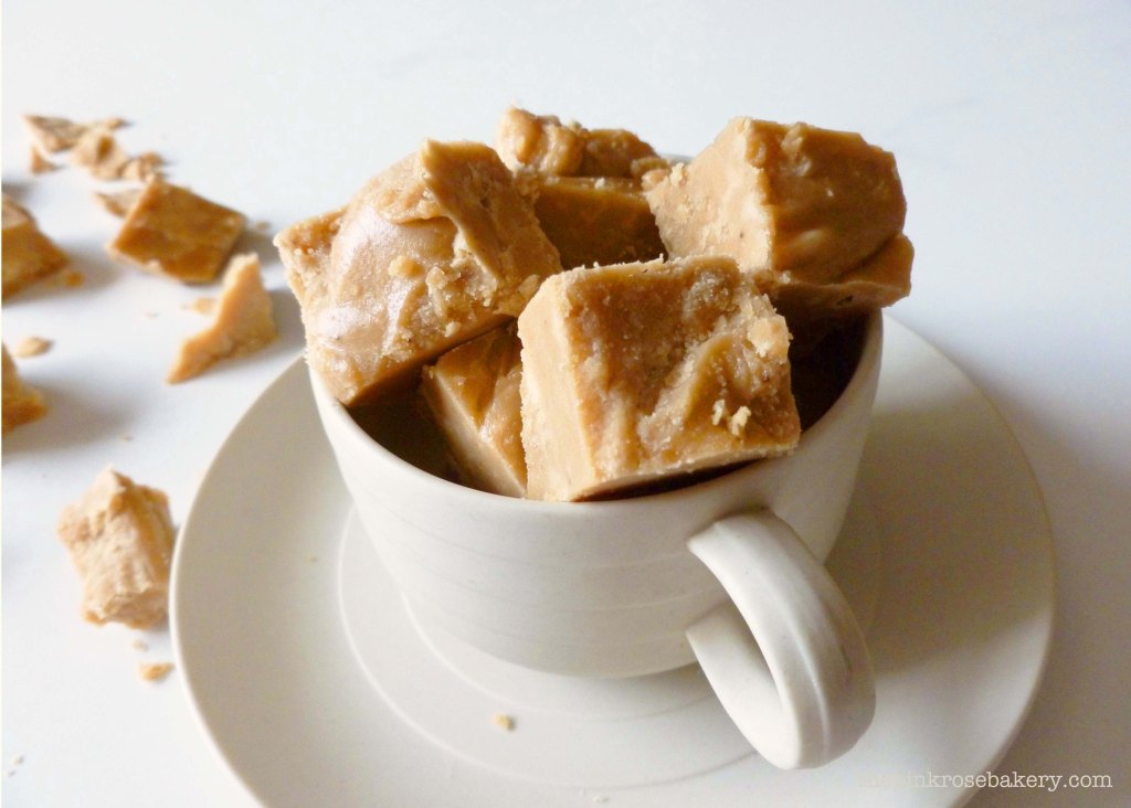 pumpkin spice latte fudge-let 1 - the pink rose bakery