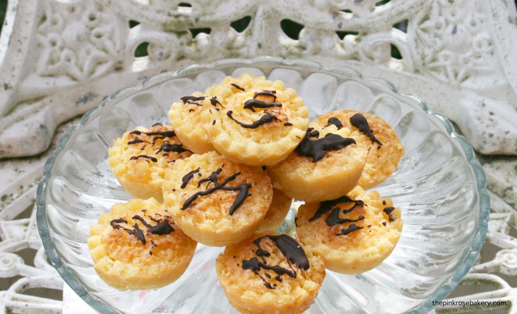 Mini Coconut & Lime Tarts - little bites of summer, gluten free | The Pink Rose Bakery