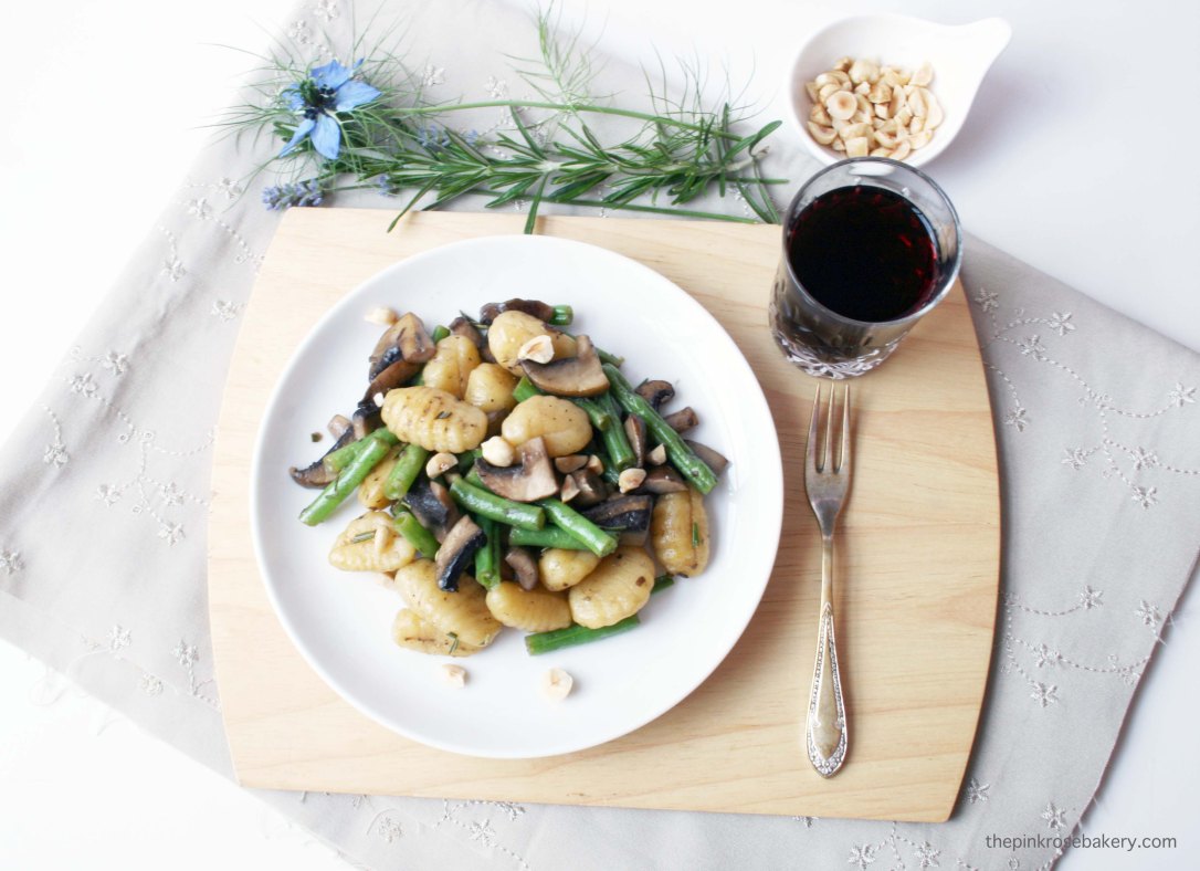 Green Bean & Mushroom Gnocchi {gluten free & dairy free} | The Pink Rose Bakery