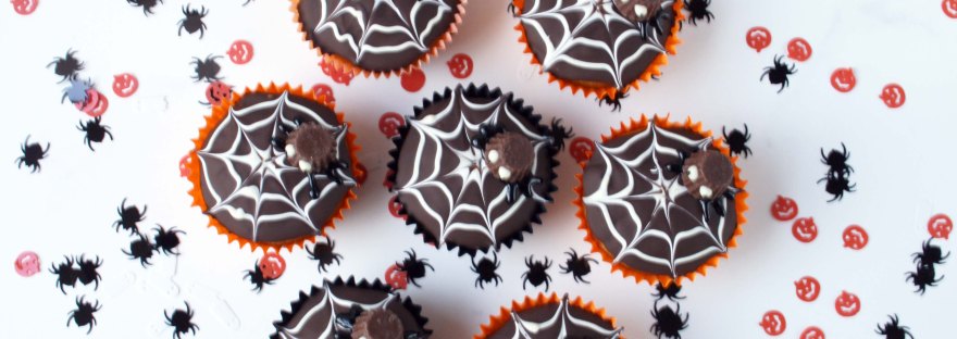 Spider's Web Halloween Cupcakes complete with mini peanut butter cup spider {gluten free} | The Pink Rose Bakery