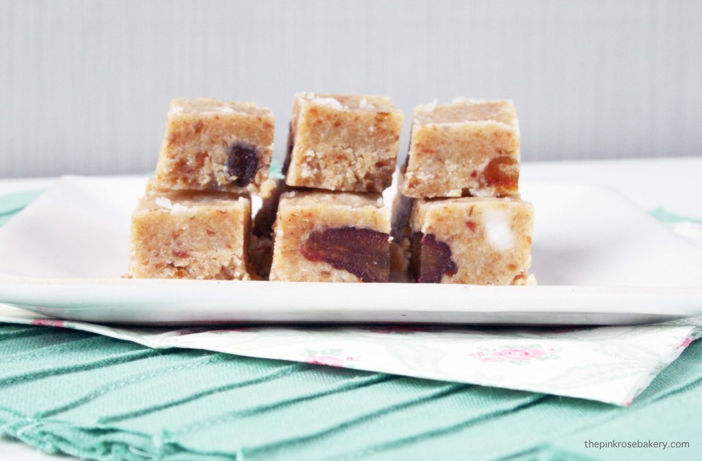 Date & Tahini Fudge {raw, gluten free, dairy free} | The Pink Rose Bakery